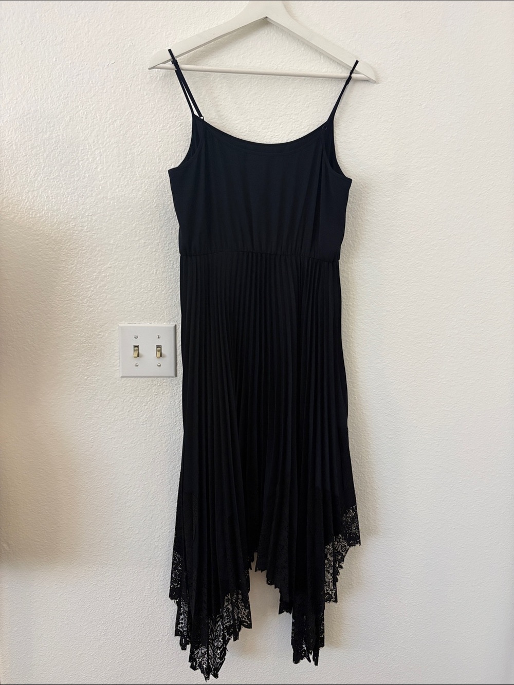All Saints Black Aspyn Dress with Lace Hem - Picture 4 of 5